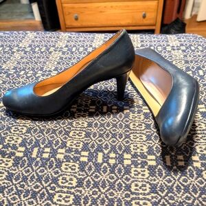 Navy pumps 12Wide